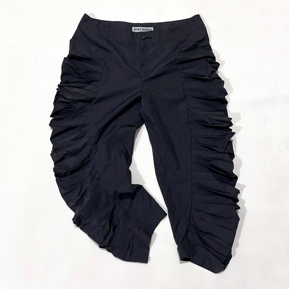 Issey Miyake Issey miyake side pleats pants Size 30" / US 8 / IT 44 - 2 Thumbnail