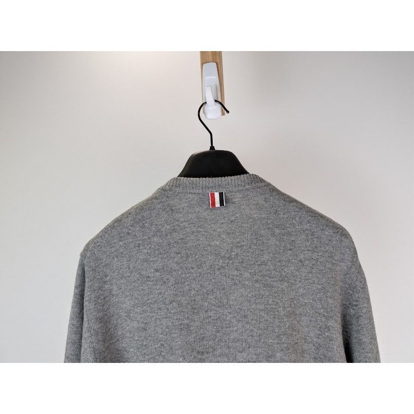 Thom Browne o1rshd1 Holiday Scenery Wool Crew Neck Sweater in Light Grey Size US XXL / EU 58 / 5 - 11 Thumbnail