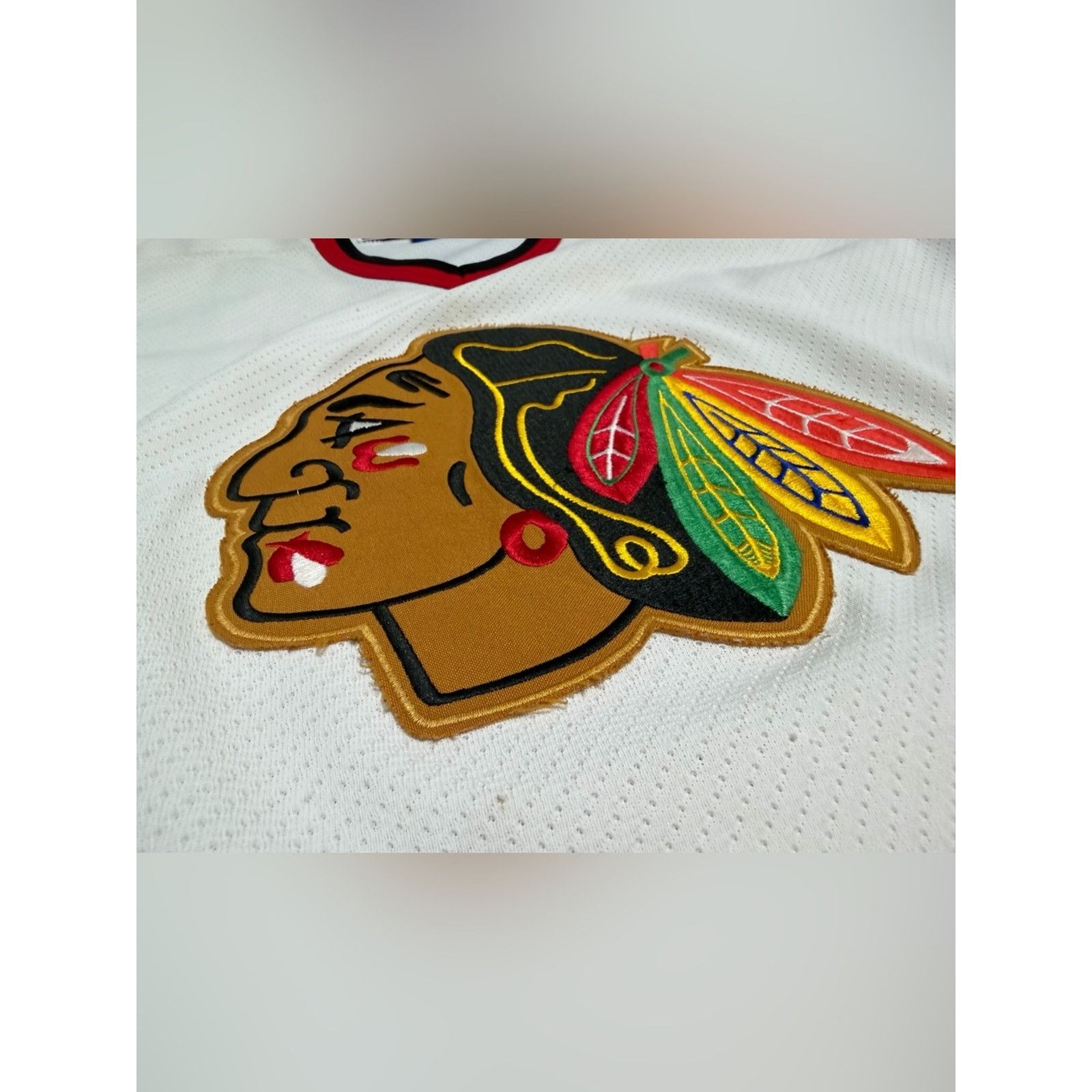 Ccm Vintage Chicago Blackhawks Jersey White NHL Hockey CCM 90s Size US L / EU 52-54 / 3 - 4 Thumbnail