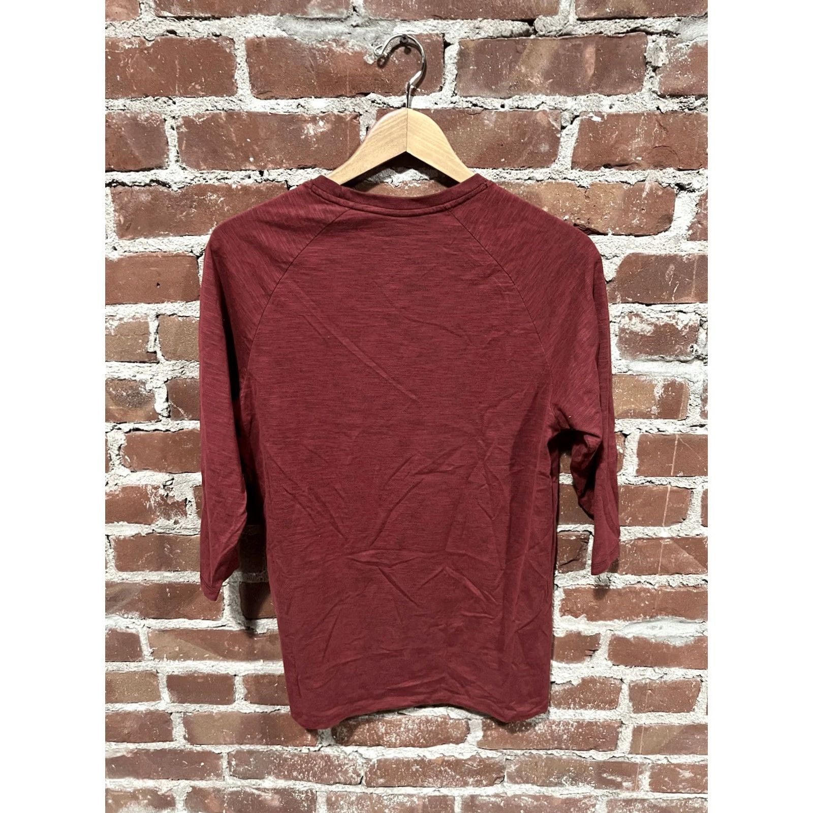 Nike Nike Mens Red Arizona Diamondbacks 3/4 Sleeve T-Shirt Msize Red Diamondbacks 3/4 Sleeve Nike Mens T-Shirt Size US M / EU 48-50 / 2 - 2 Thumbnail