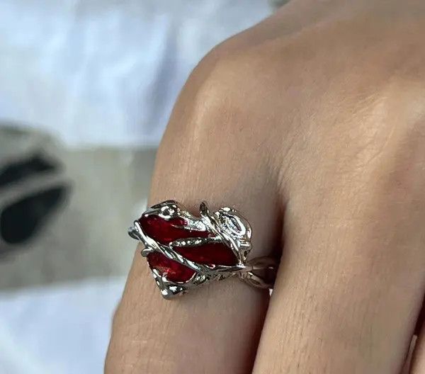 Jewelry Silver Red Heart Statement Ring, Artistic Bold Jewelry Size ONE SIZE - 2 Thumbnail