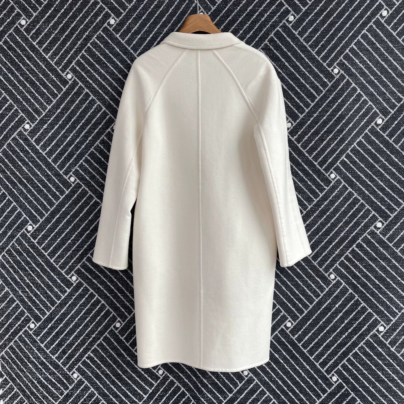 Hermes HERMES Str Single-Breasted Womens White 36 Coat Size XS / US 0-2 / IT 36-38 - 2 Thumbnail