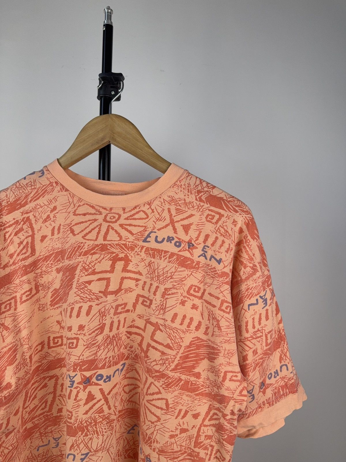 Japanese Brand × Vintage Vintage 80s European Monogram Japanese Art print T shirt Size US S / EU 44-46 / 1 - 2 Thumbnail