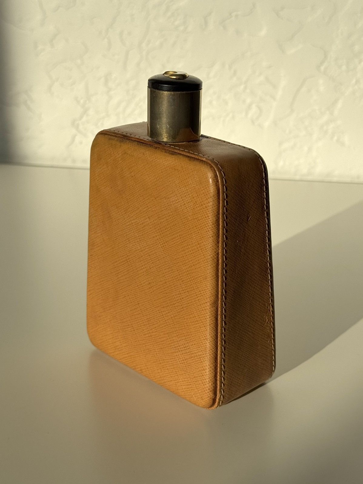★0% TAX★ 1980S GUCCI BAR LIQUOR LEATHER FLASK WITH BAKELITE