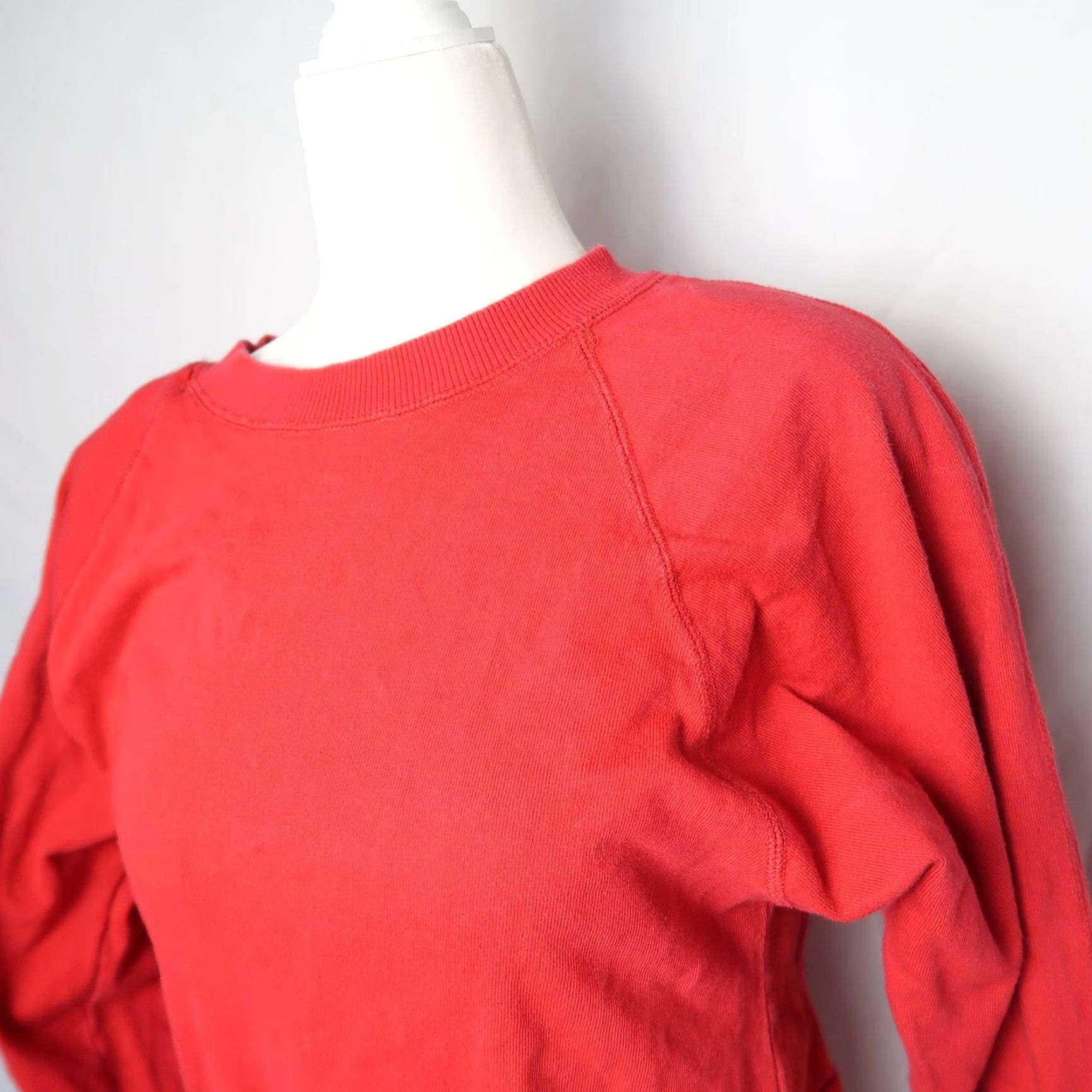 Vintage VINTAGE Brass Plum 90s Red Raglan Sweatshirt Mini Dress S Womens Size S / US 4 / IT 40 - 2 Thumbnail