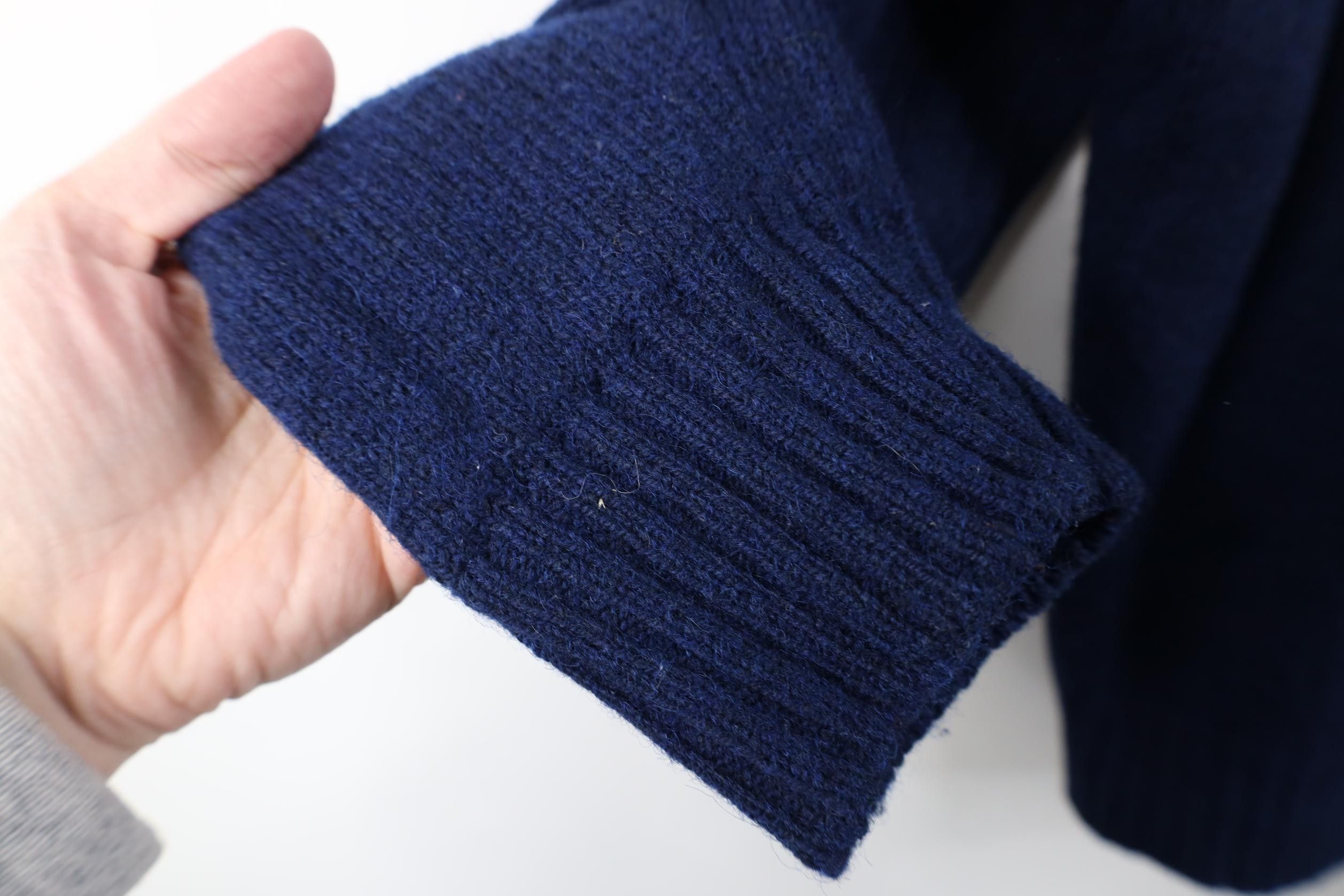 Vintage Vintage 70s Streetwear Blank Wool Knit V-Neck Sweater USA Size US M / EU 48-50 / 2 - 6 Thumbnail