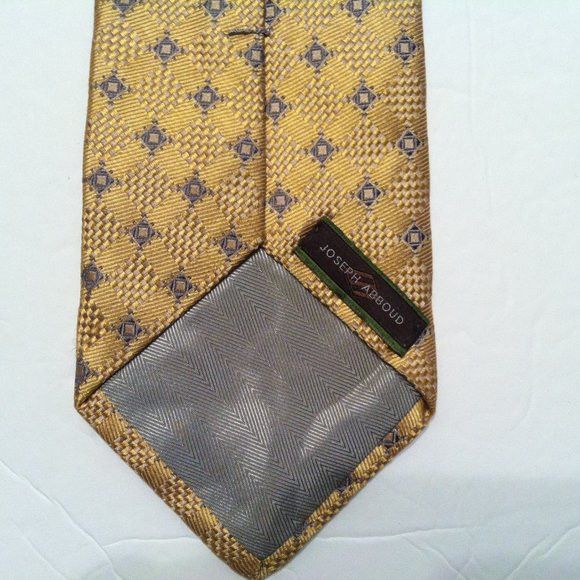 Joseph Abboud JOSEPH ABBOUD MEN'S NEW GOLD 100%SILK TIE WIDTH: 3 3/4" Size ONE SIZE - 4 Thumbnail