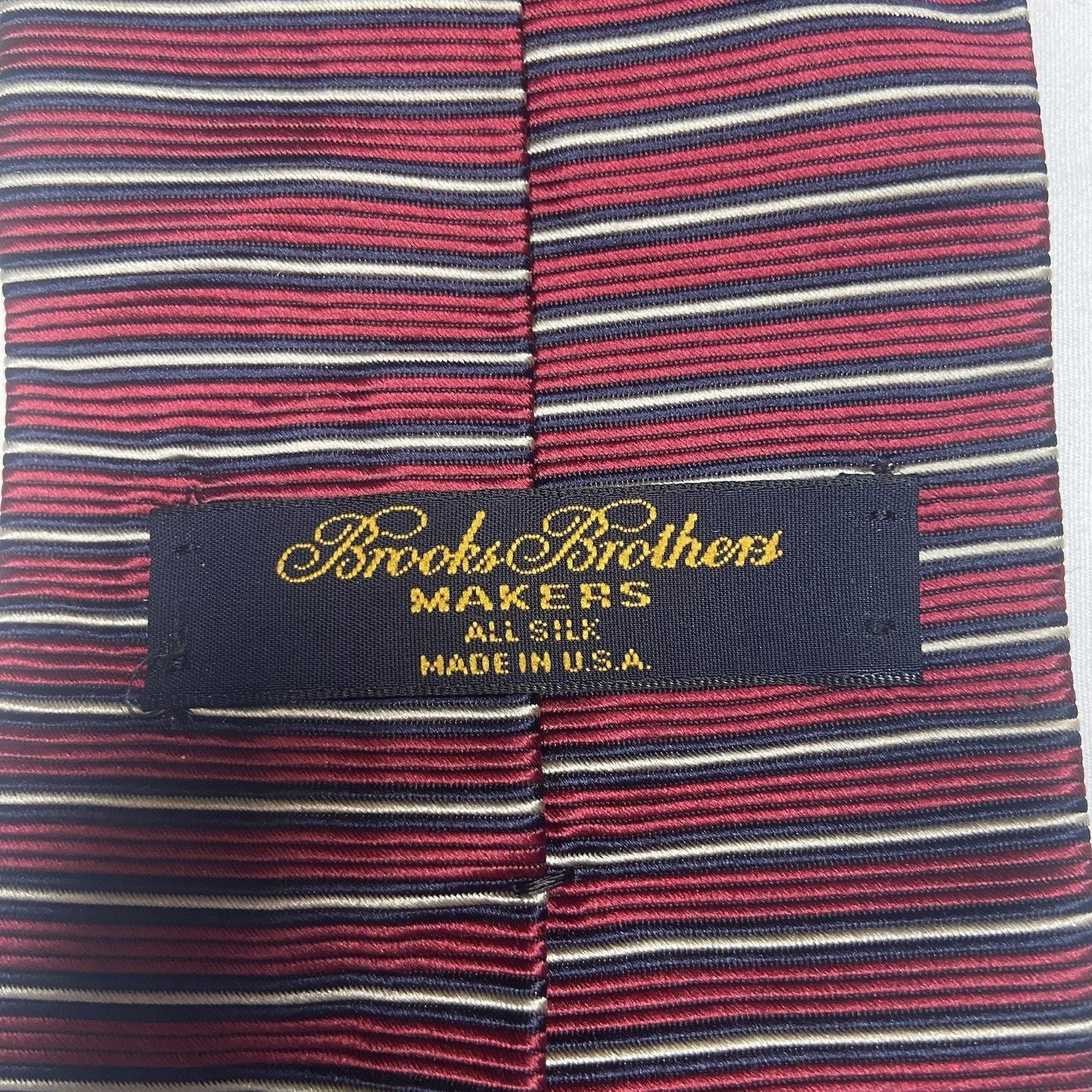 Brooks Brothers Brooks Brothers Striped Silk Necktie Made in USA Red Black Size ONE SIZE - 2 Thumbnail