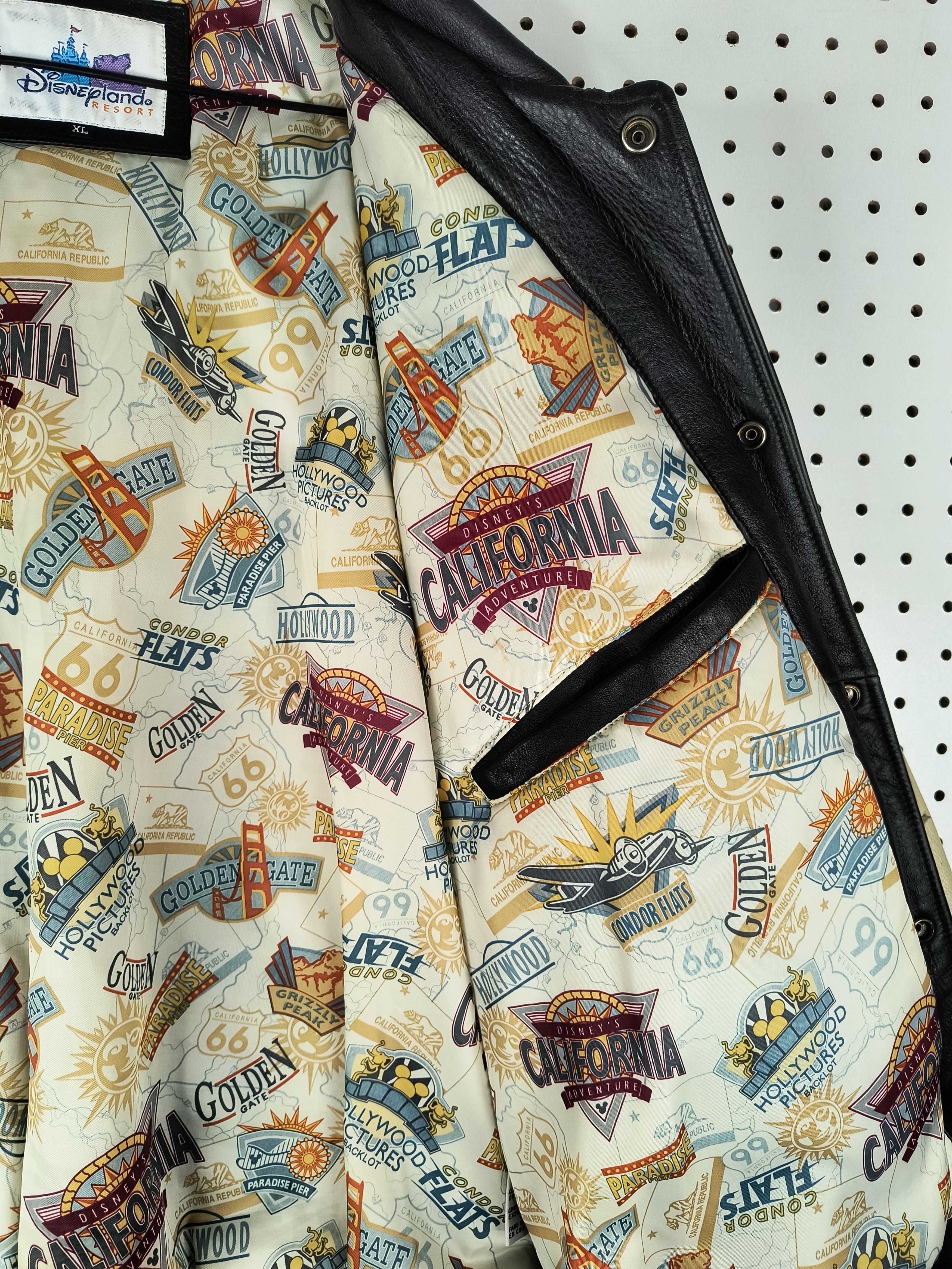 Disney Vintage Y2K Disneyland California adventure leather jacket Size US XL / EU 56 / 4 - 9 Thumbnail