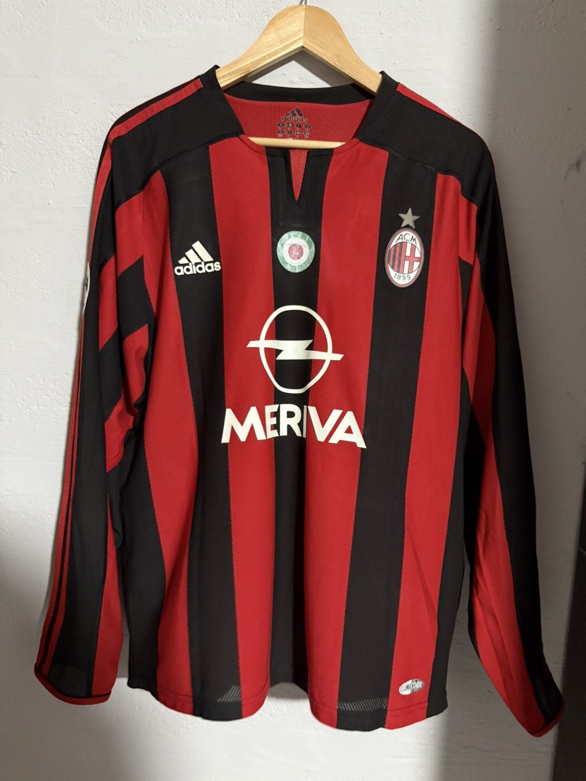 Adidas AC MILAN JERSEY Size US L / EU 52-54 / 3 - 1 Thumbnail