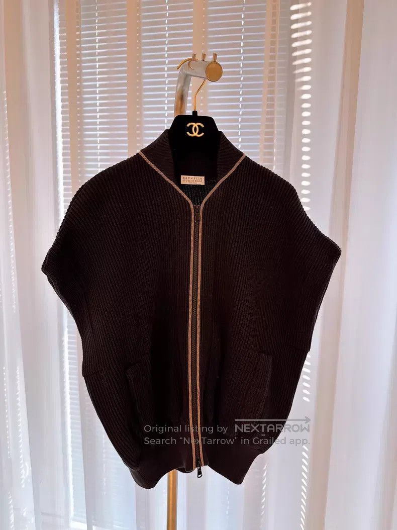 Brunello Cucinelli Brunello Cucinelli Sleeveless Knit Vest Size XXS / US 00 / IT 34 - 1 Thumbnail