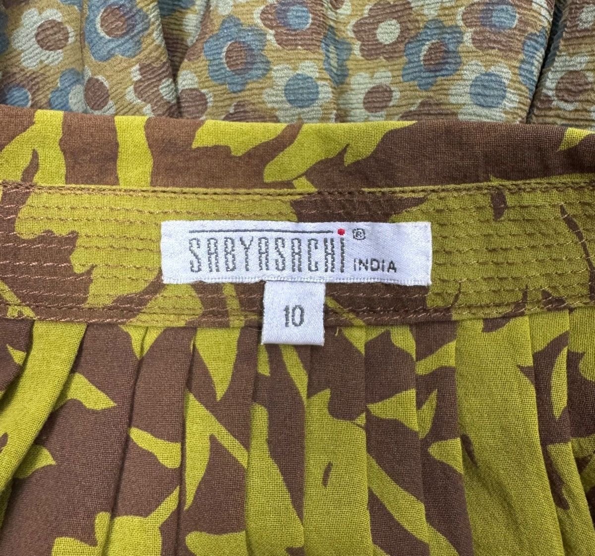 Other Sabyasachi Pleated Silk Cotton Skirt Knee Length size 10 Size 28" / US 6 / IT 42 - 12 Thumbnail