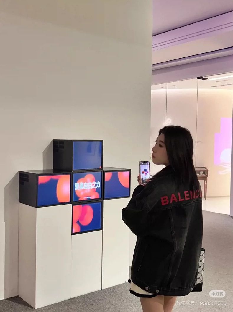 Balenciaga Balenciaga size 39 Long sleeve denim shirt with scarlet le Size US XS / EU 42 / 0 - 7 Thumbnail