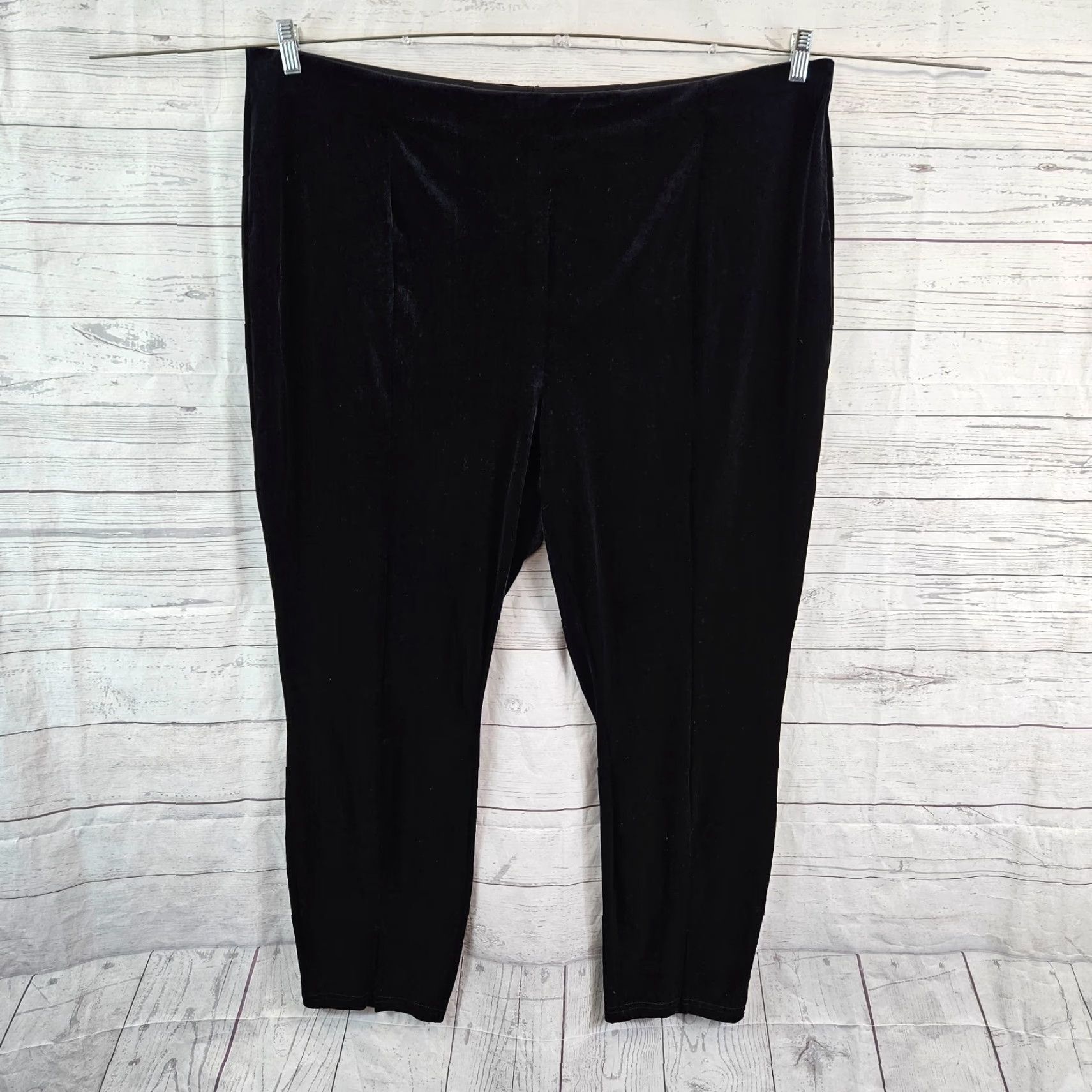 Asos ASOS Designs Womens Velvet Pants Sz 22 Solid Black Pull On High Rise Pants Womens 22 Black Velvet High Rise Pull On ASOS Designs Size 40" / US 18 - 2 Thumbnail