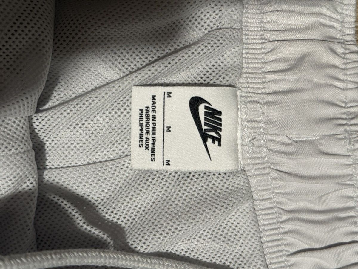 Nike Nike Men’s club 6” Woven Flow Shorts Size US 30 / EU 46 - 3 Thumbnail