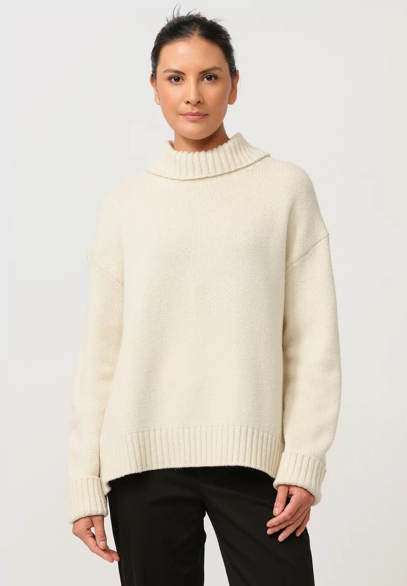 Jil Sander o1y1025 Turtleneck Cashmere Blend Sweater in Ivory Size M / US 6-8 / IT 42-44 - 1 Thumbnail