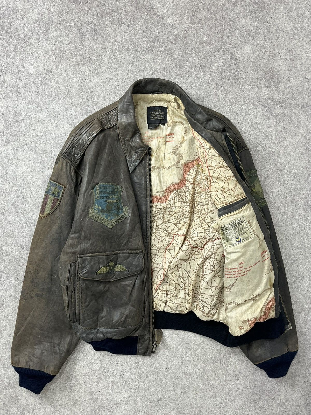 Avirex AVIREX type A-2 topgun 80’s distressed leather flight jacket Size US L / EU 52-54 / 3 - 9 Thumbnail