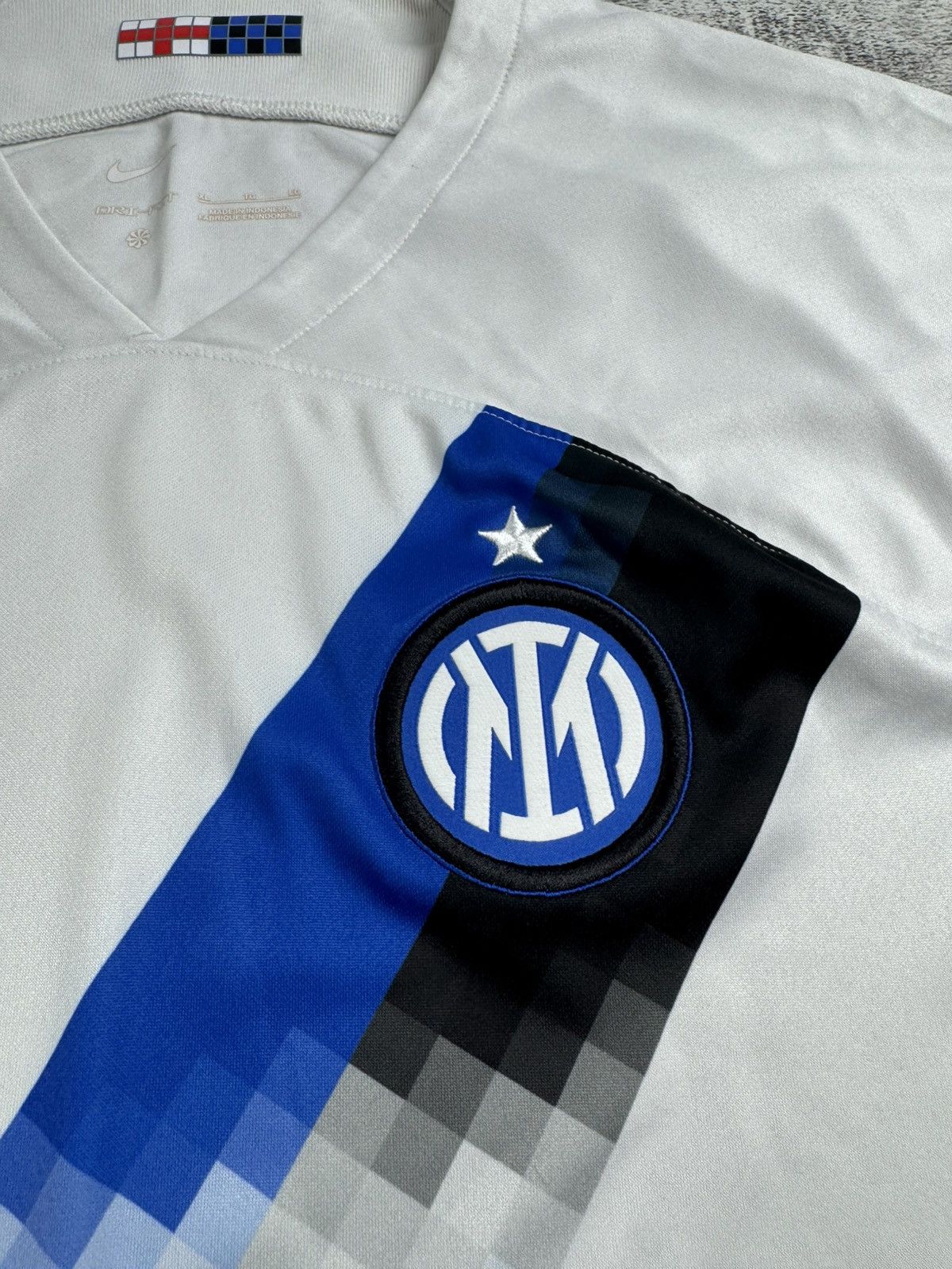 Nike Inter Milan 2023 2024 Nike White Soccer Football Men’s XL Away Men Shirt Jersey Size US XL / EU 56 / 4 - 8 Thumbnail