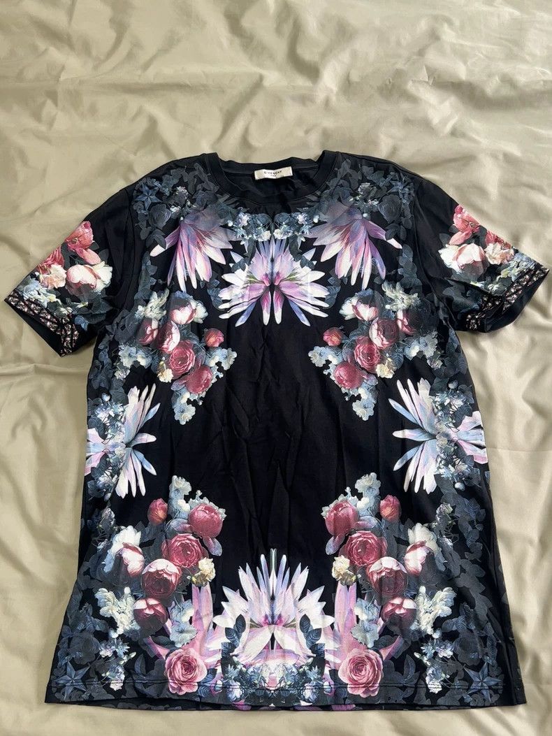 Givenchy Givenchy Floral Short Sleeve Size US S / EU 44-46 / 1 - 1 Thumbnail