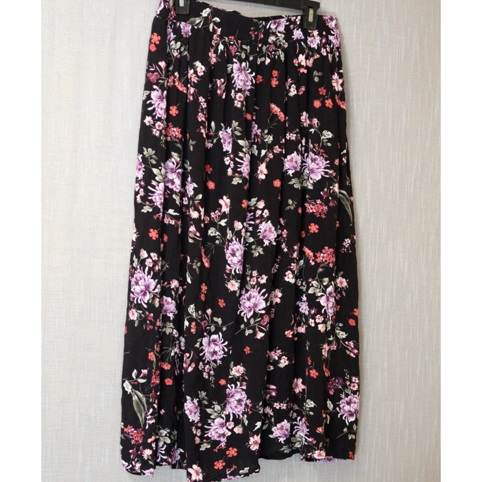 Torrid Torrid Skirt Shirt Hi-Low Floral Black Midi Skort Open Front 0 Womens Plus 0 Size Size 25" / US 0 / IT 36 - 6 Thumbnail