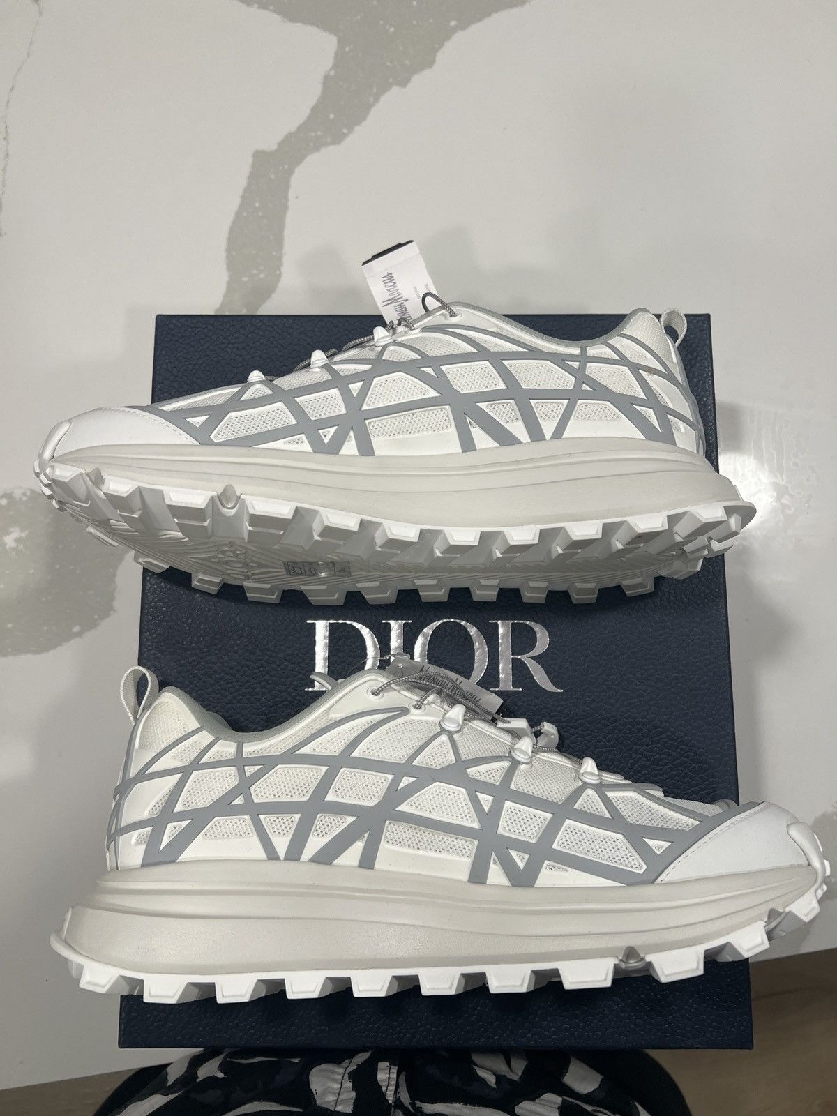 Dior Dior B31 Runner White Grey Size 11 Size US 11 / EU 44 - 1 Thumbnail