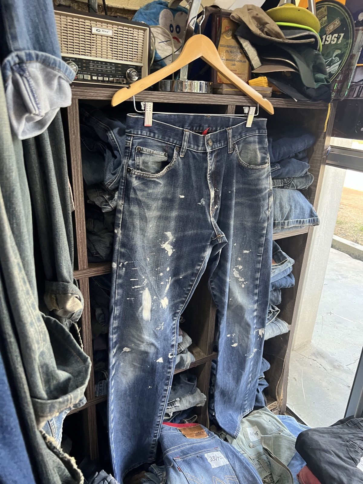 Uniqlo 🔥Uniqlo UJ Paint Splash Distressed Denim Size US 30 / EU 46 - 3 Thumbnail