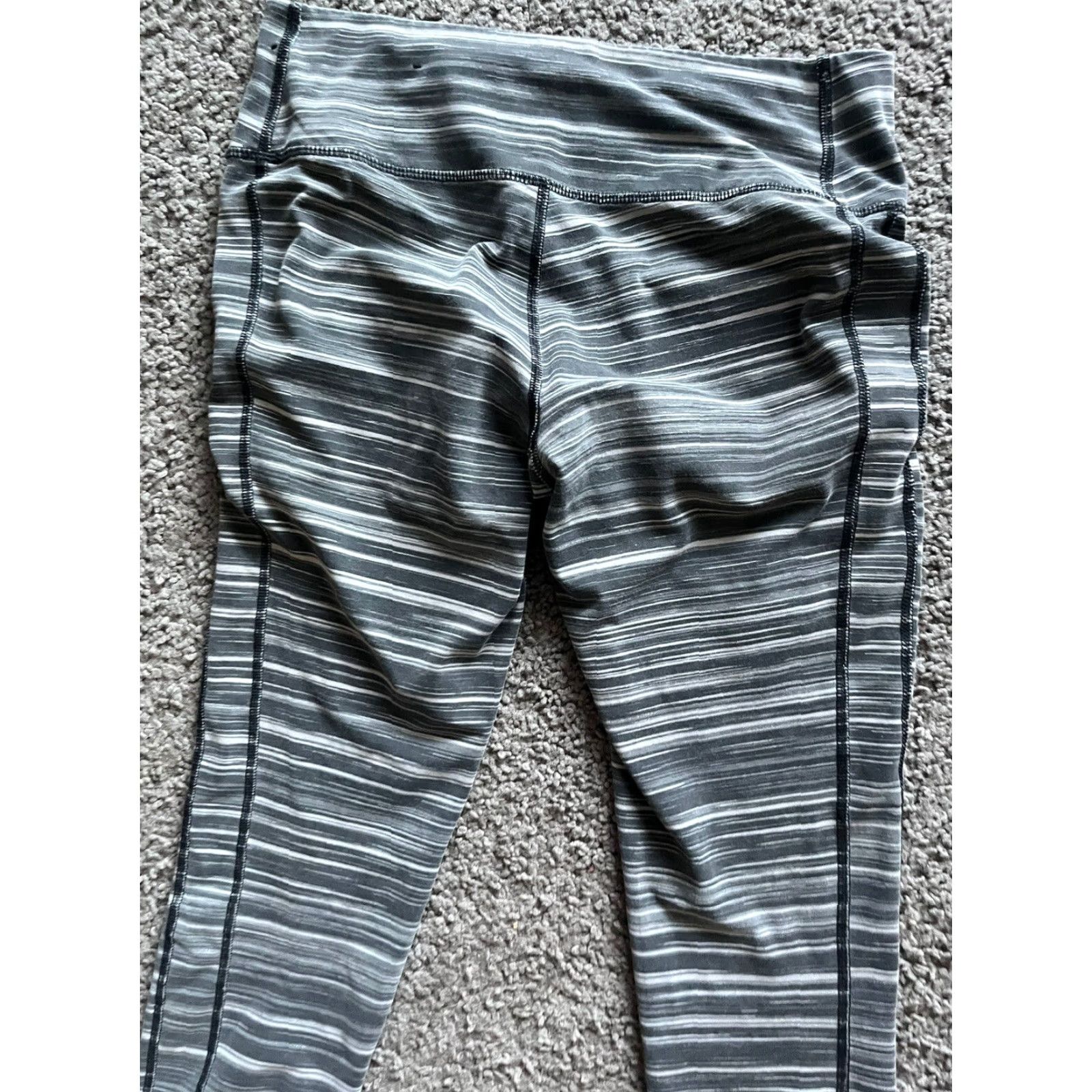 Nike Nike Women's Training Tight Leggings Gray Striped Medium Sportswear Size 32" / US 10 / IT 46 - 4 Thumbnail