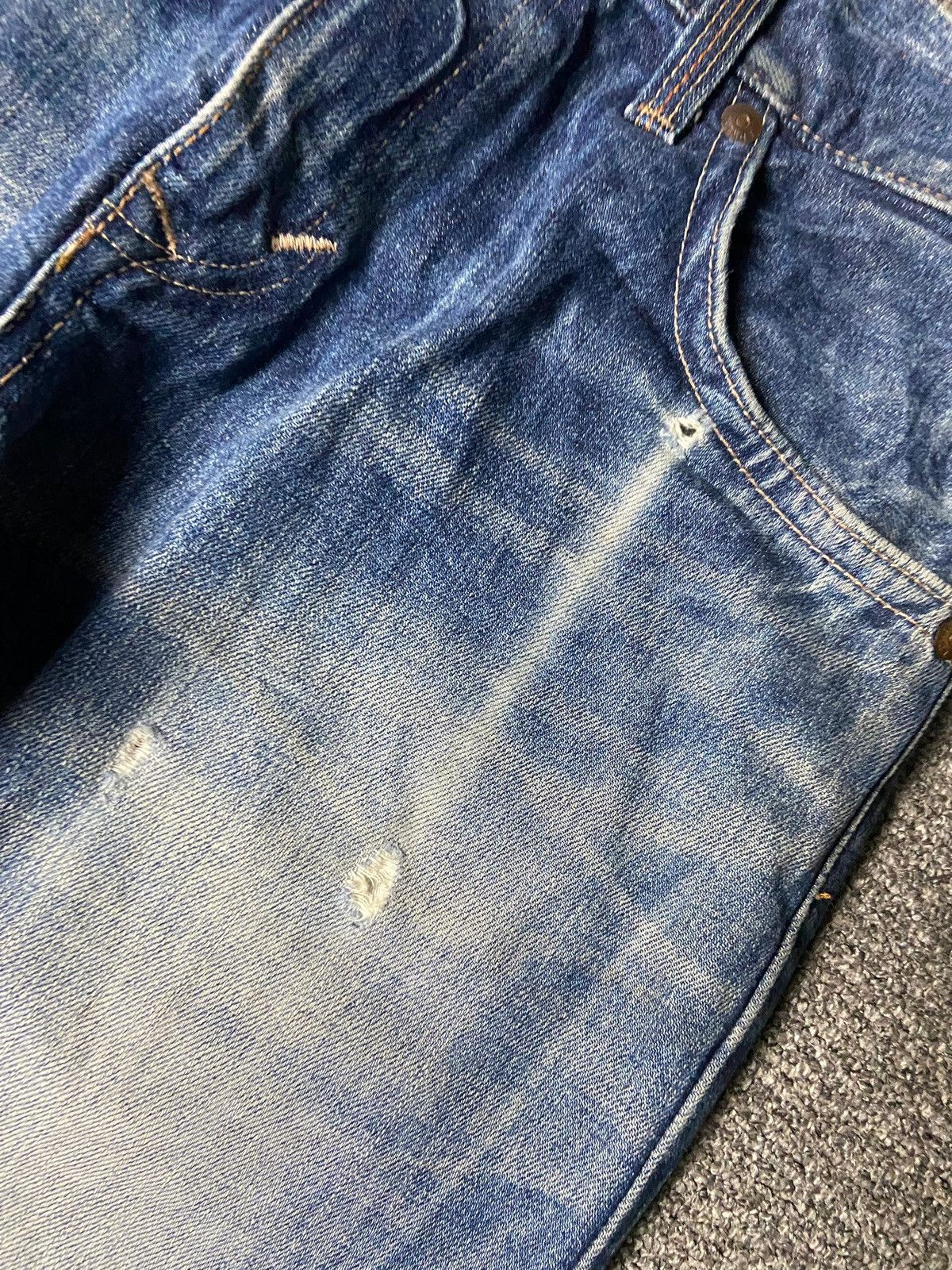 Edwin Exclusive Vintage Edwin Distressed Jeans (168) Size US 35 - 8 Thumbnail