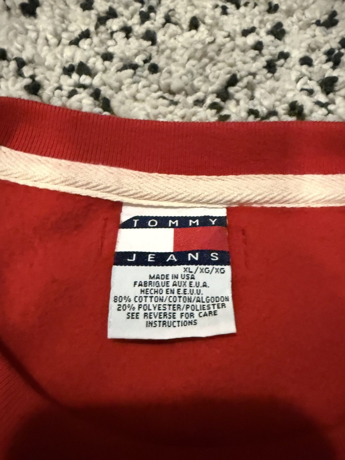 Tommy Hilfiger Tommy Hilfiger Long Sleeve Crewneck Size US XL / EU 56 / 4 - 2 Thumbnail