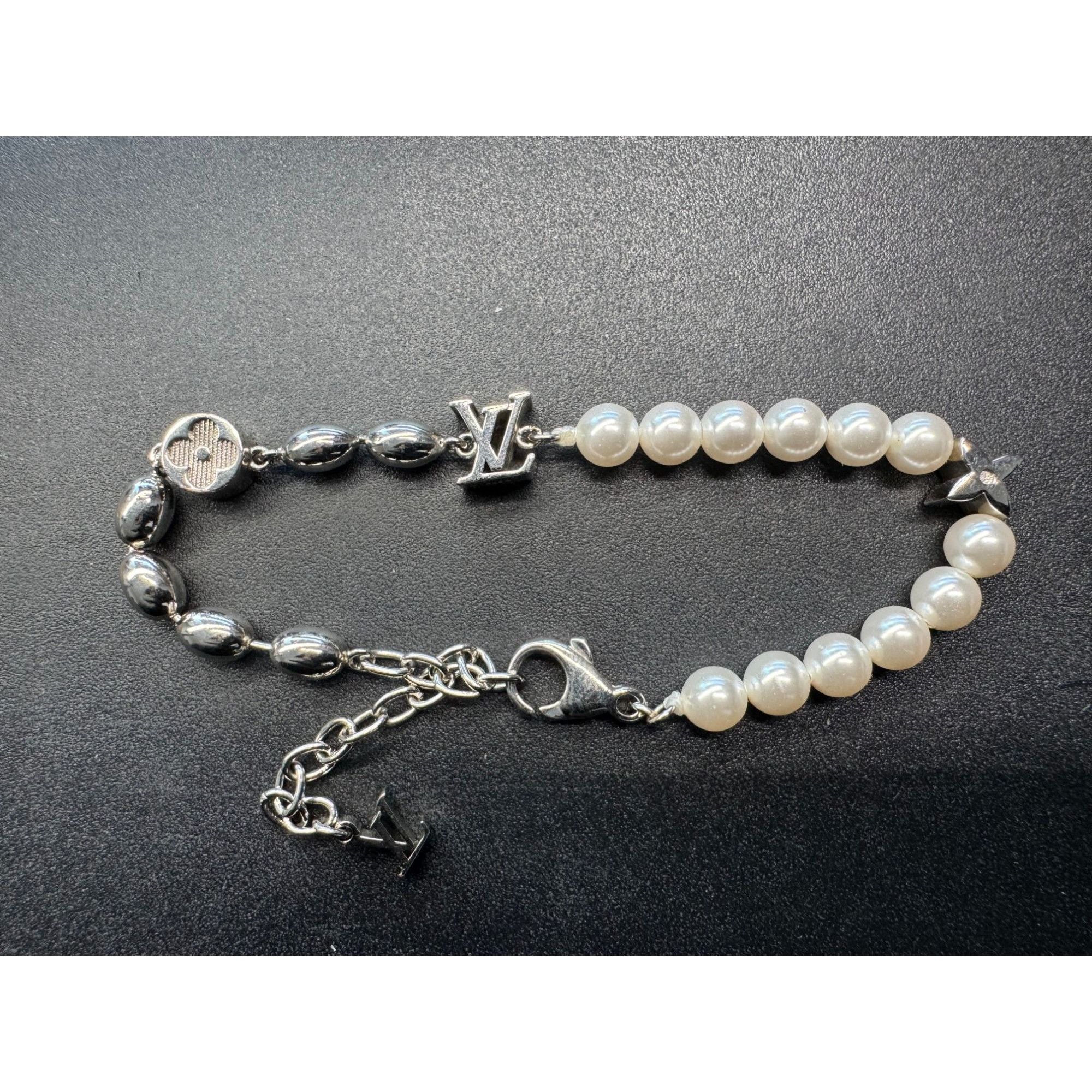 Louis Vuitton LOUIS VUITTON BRACELET CHAIN MONOGRAM SILVER LV LOGO M1556A Size ONE SIZE - 1 Thumbnail