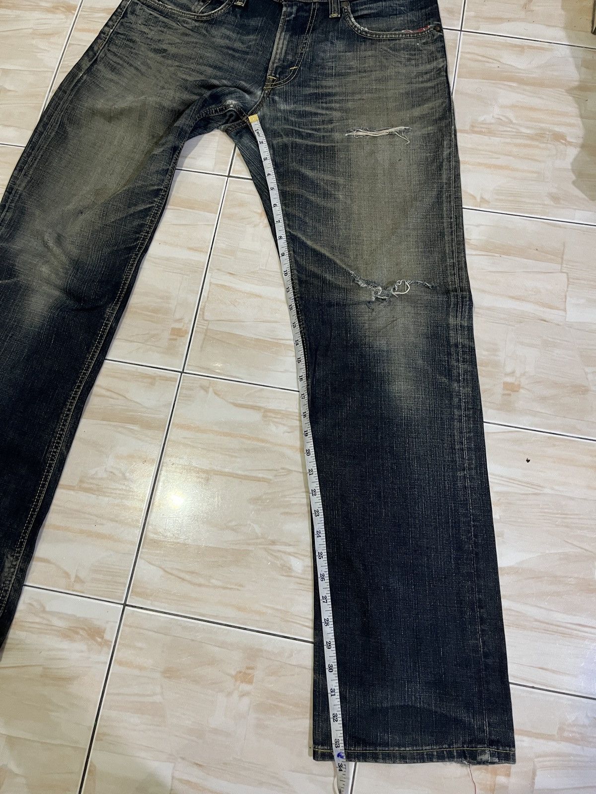 Edwin Vintage Japan Edwin Distressed jeans Size US 34 / EU 50 - 19 Thumbnail