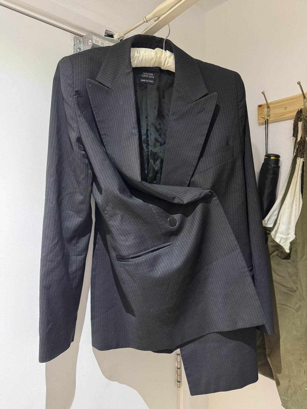 Giorgio Armani Giorgio Armani Genuine Wool Blazer Size M / US 6-8 / IT 42-44 - 1 Thumbnail