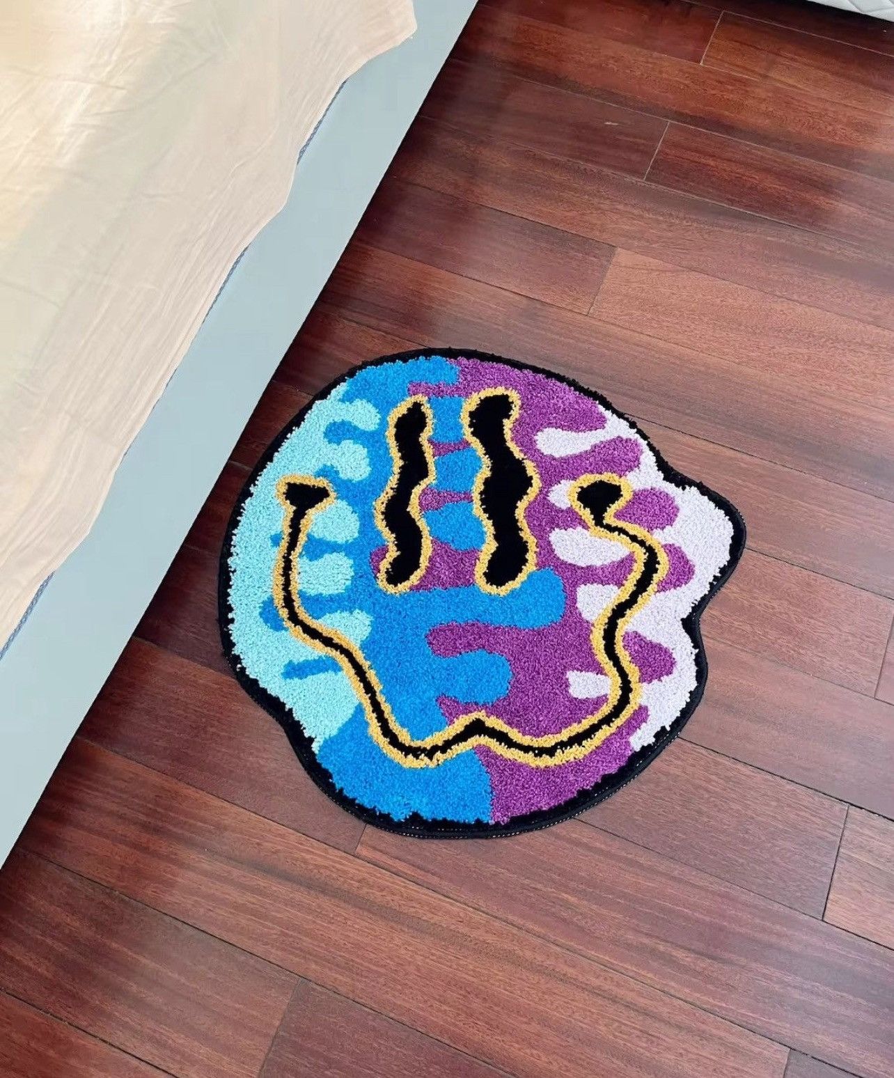 Other 60 X 60 cm Trippy Smiling Tufted Rug Size ONE SIZE - 4 Thumbnail