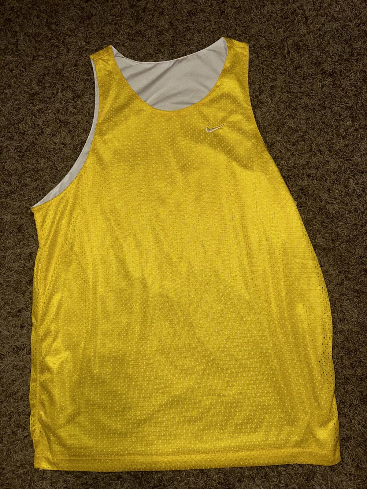 Nike Nike Standard Issue Men's Basketball Mesh Jersey Size US M / EU 48-50 / 2 - 1 Thumbnail