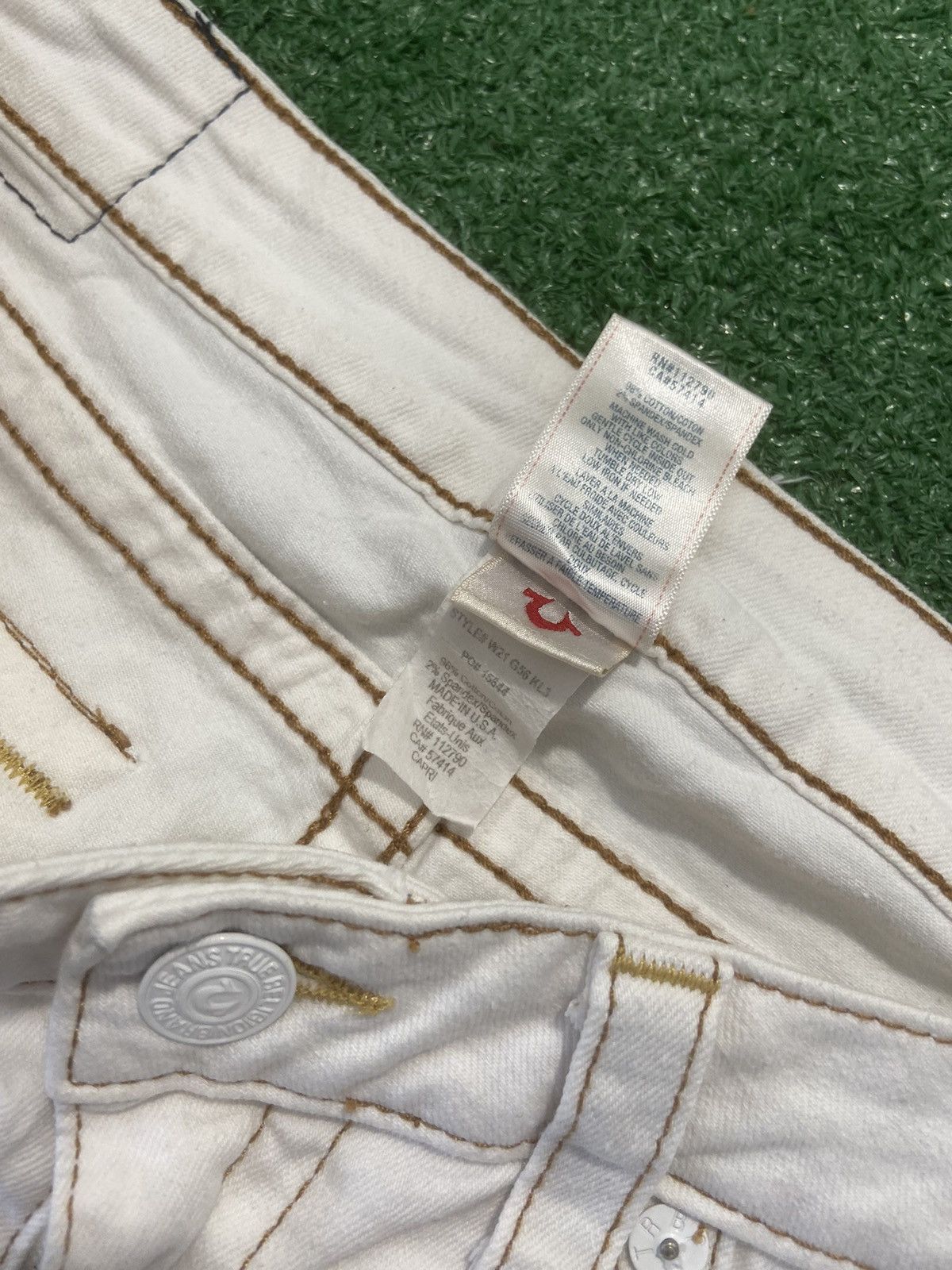 True Religion True religion pants shorts 3/4 skinny white capri Size US 29 - 9 Thumbnail