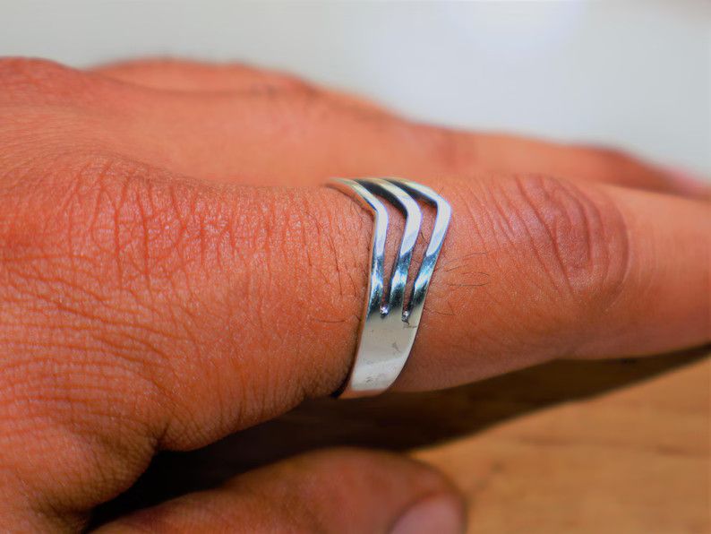 Handmade V Shape Ring, 925 Sterling Silver Band, Triple Chevron Ring, Size ONE SIZE - 8 Thumbnail