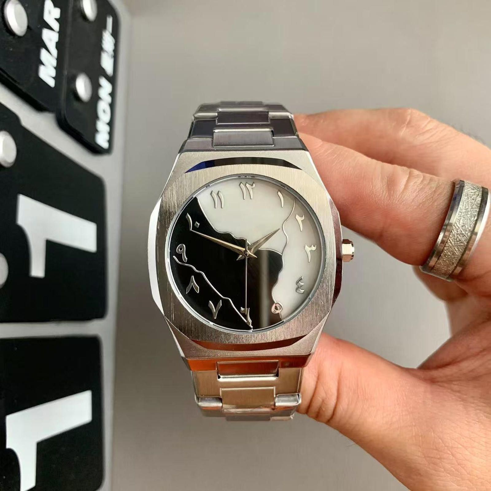 Other Minimalist Square Watch Size ONE SIZE - 1 Thumbnail
