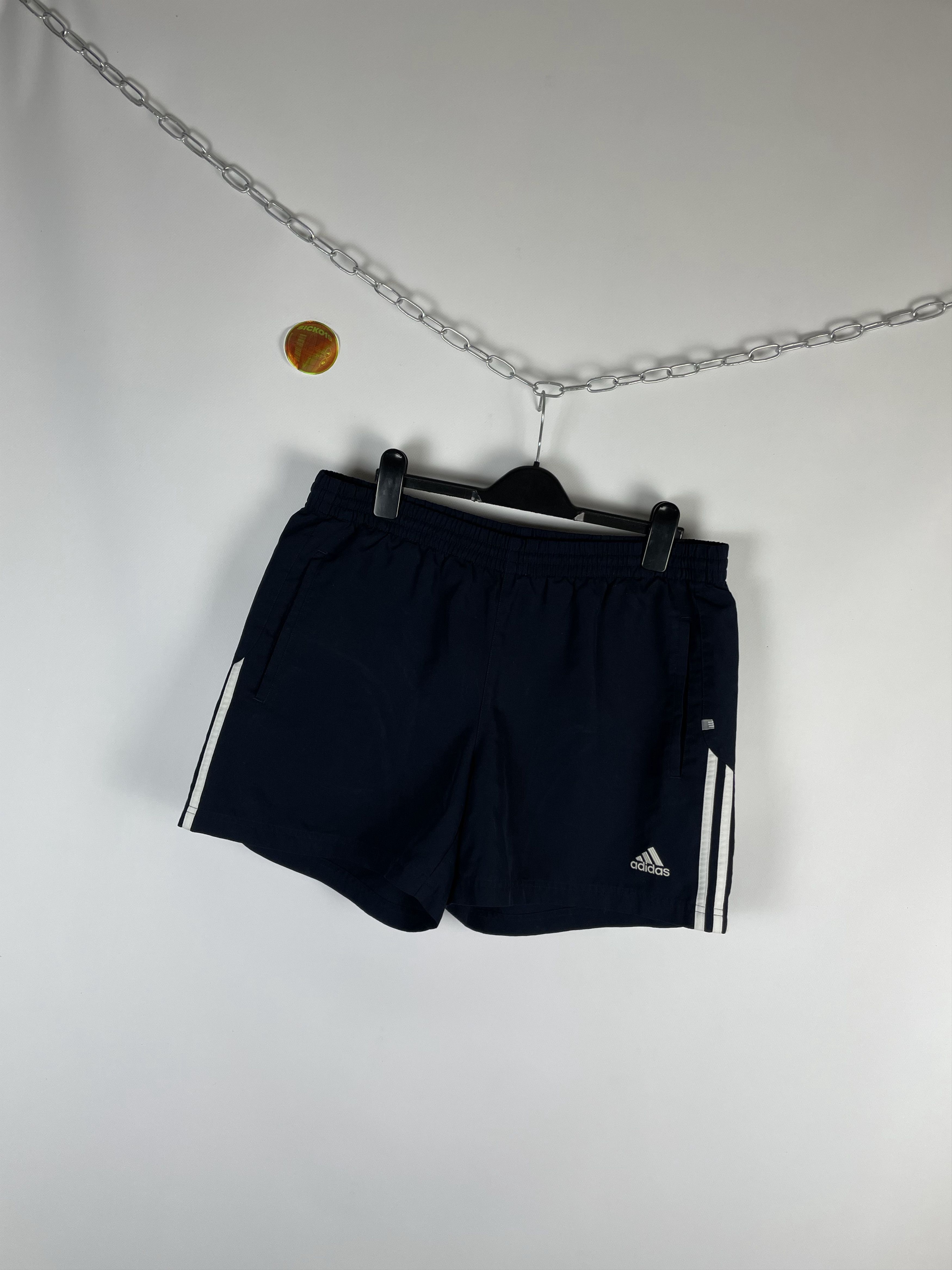 Adidas Vintage Adidas Shorts Y2k Size US 34 / EU 50 - 2 Thumbnail