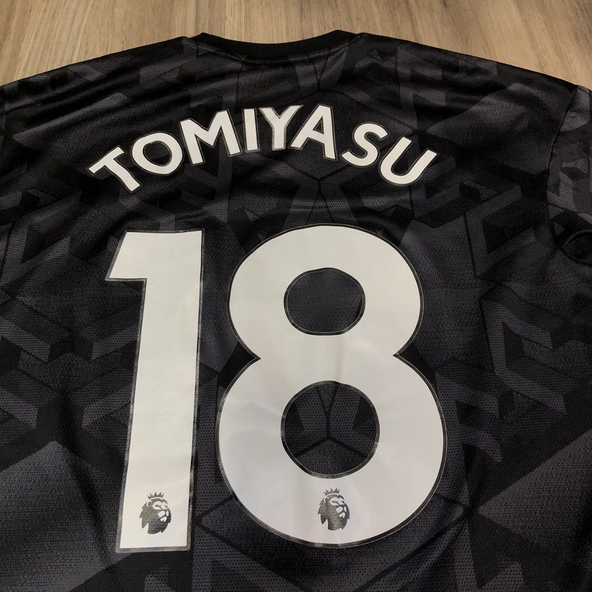 Adidas Arsenal 22/23 away shirt #18 Tomiyasu Size US M / EU 48-50 / 2 - 5 Thumbnail
