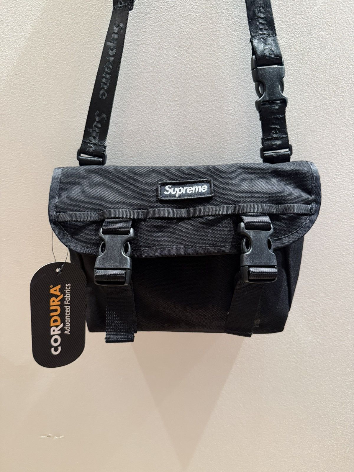 Supreme Supreme Mini Messenger Bag Black | Grailed