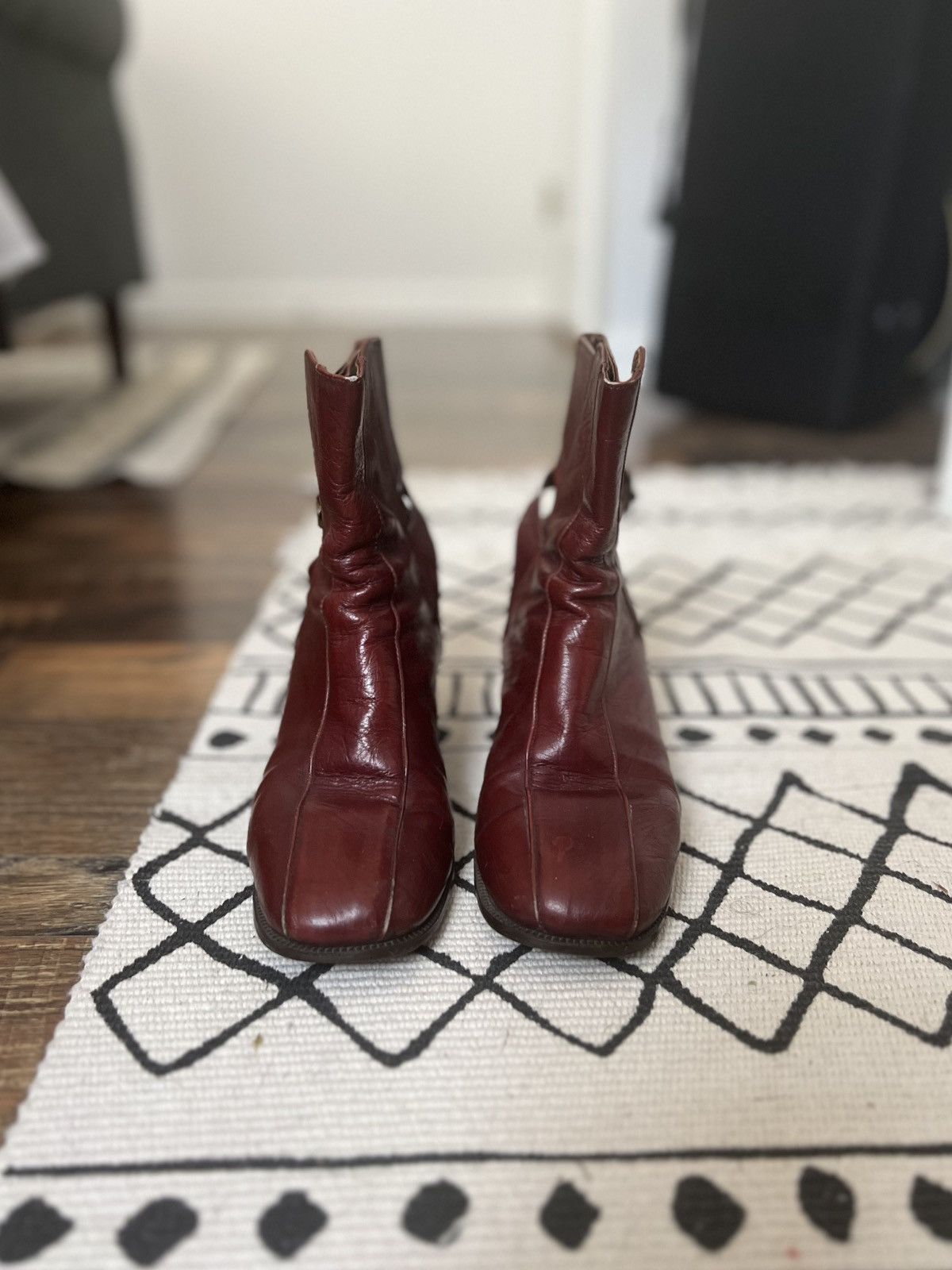 Etienne Aigner Vintage 1960s Aigner leather ankle boots Size US 7 / IT 37 - 2 Thumbnail