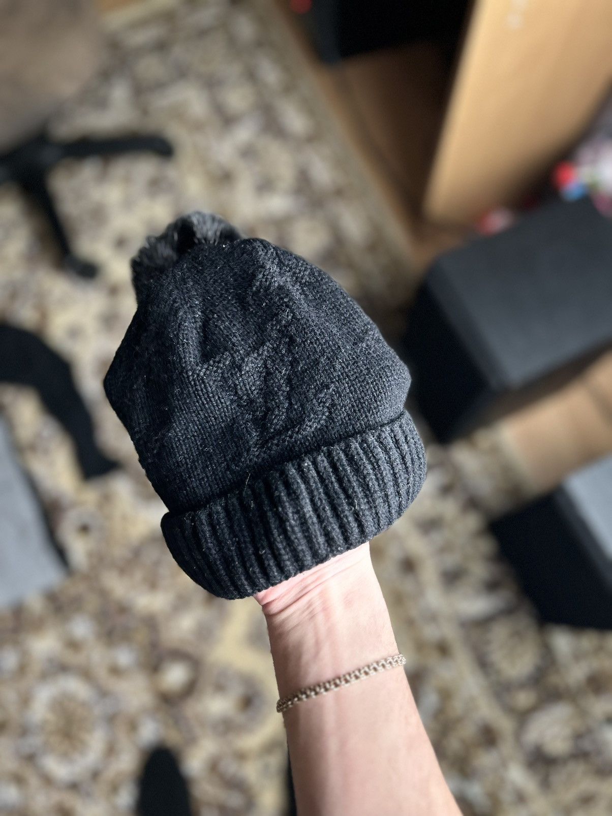 Louis Vuitton Black Monogram Hat Louis Vuitton 100% Cashmere Mink Size ONE SIZE - 2 Thumbnail