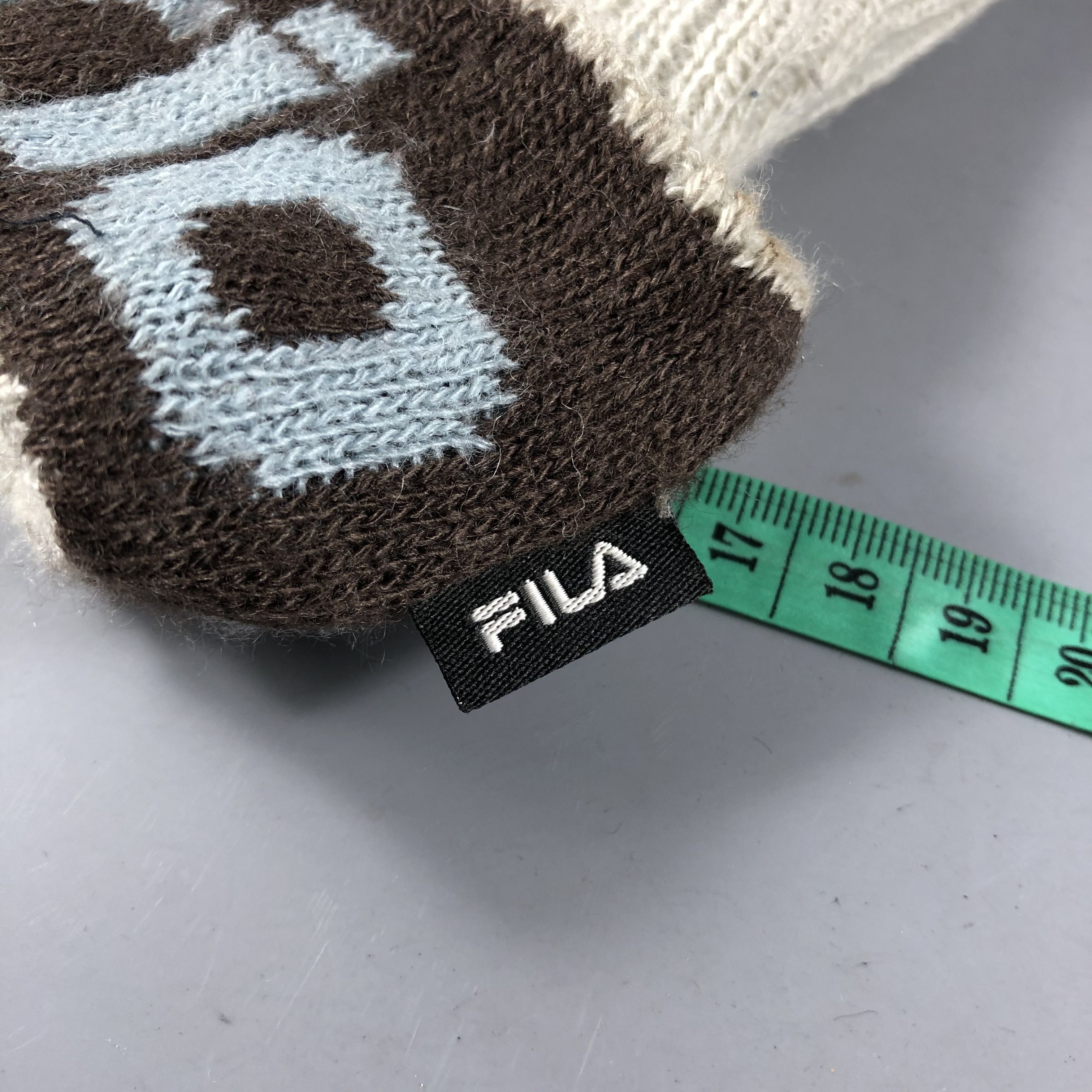 Fila Fila Cable Knit Bobble Beanie Snowcap Snow Hat B739 Size ONE SIZE - 4 Thumbnail