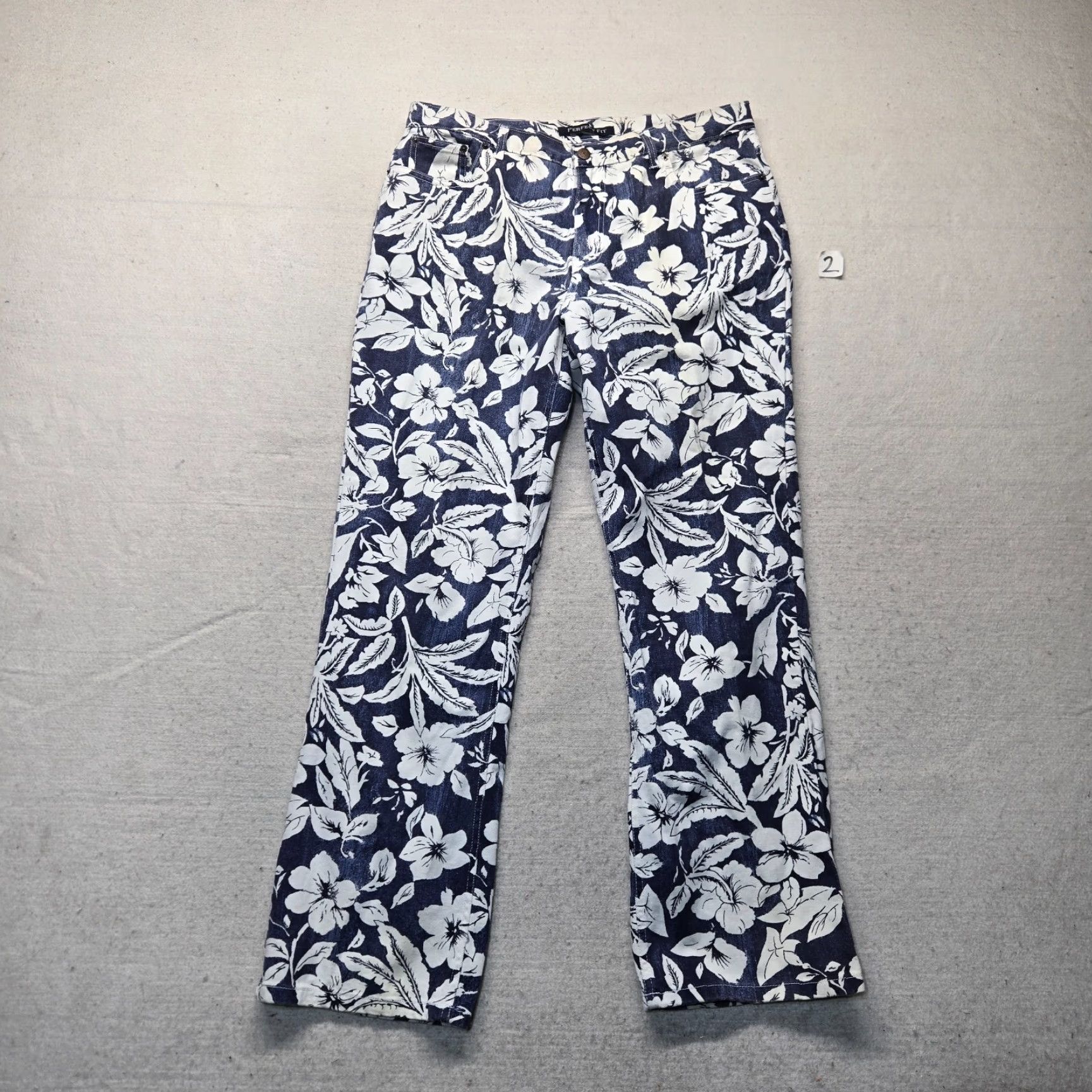 Denime Bass Jeans Floral Flowers Denim Blue Jeans 14 Womens Adult 14 Flower 5-Pocket Style Straight Size 36" / US 14 / IT 50 - 2 Thumbnail