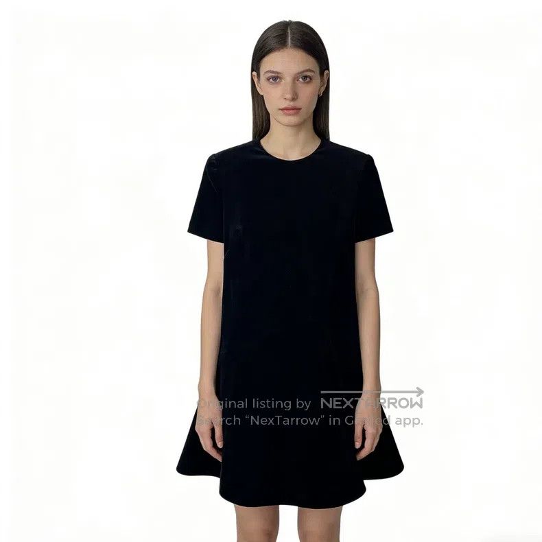 Valentino Valentino Velvet skirt Size S / US 4 / IT 40 - 1 Thumbnail