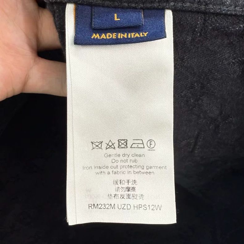 Louis Vuitton Louis Vuitton Embossed Dark Pattern Full Embroidered Logo S Size US L / EU 52-54 / 3 - 6 Thumbnail