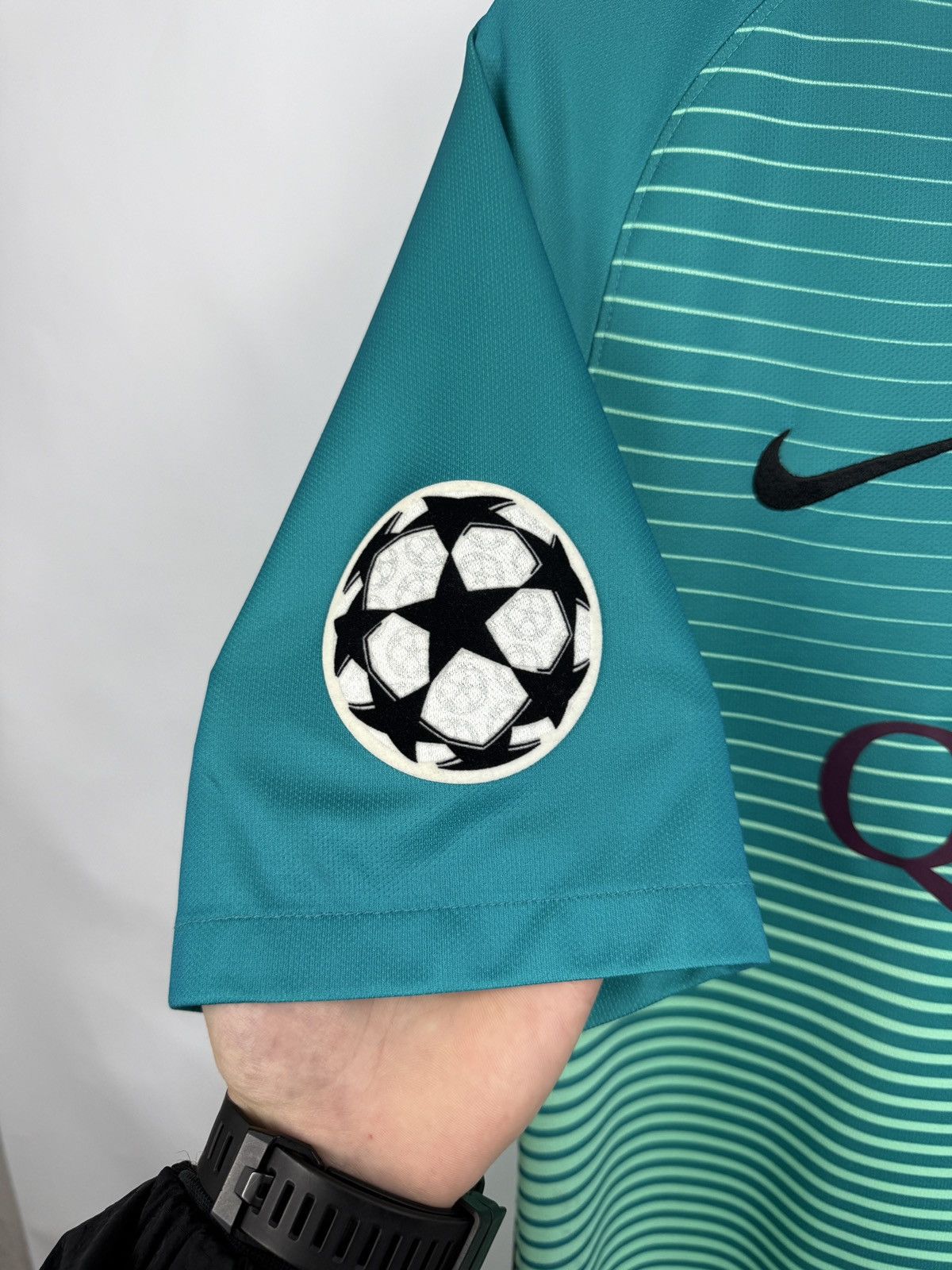 Nike 🇪🇸 2016 Jordi Alba #18 Barcelona Nike Soccer Away Jersey UCL Size US M / EU 48-50 / 2 - 7 Thumbnail