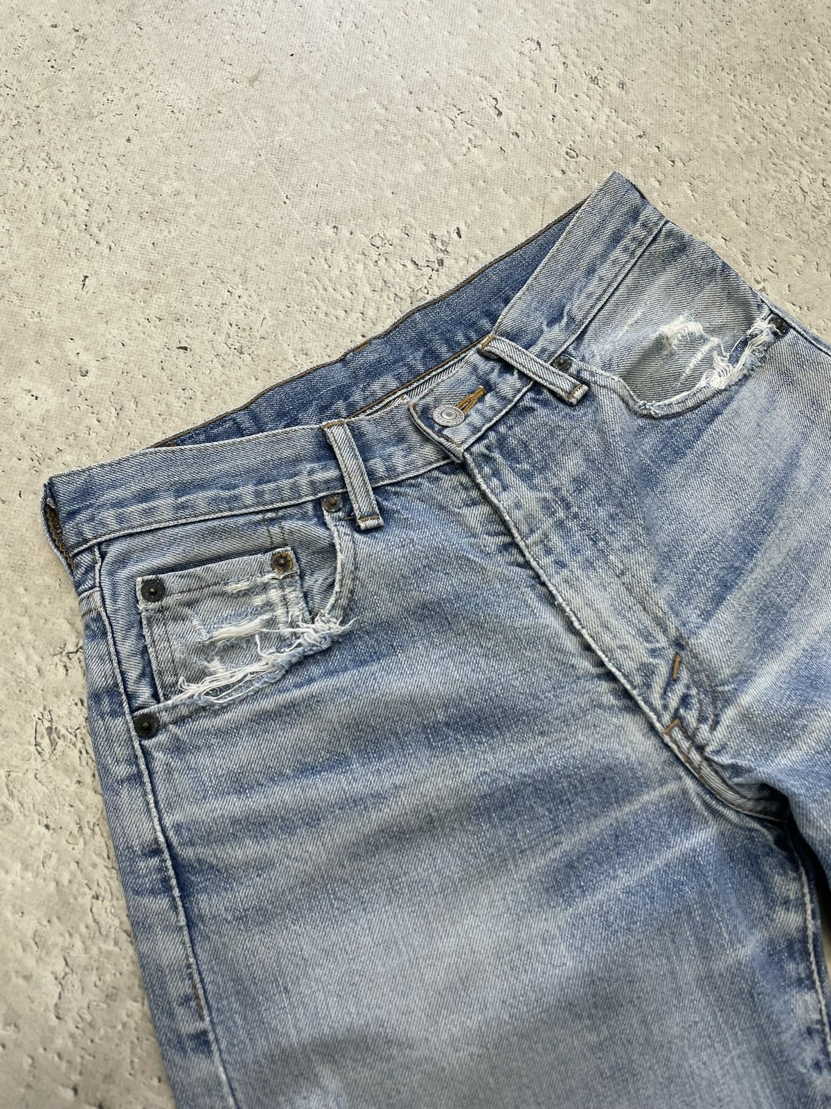 Levi's Levi’s blue jeans faded washed 90s from Japan selvage Size US 28 / EU 44 - 3 Thumbnail