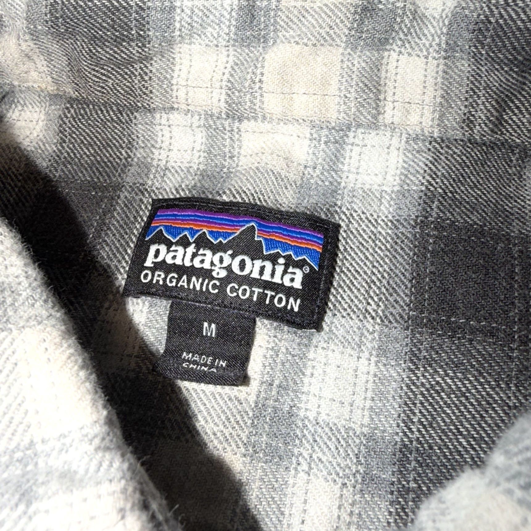 Patagonia Patagonia Flannel Shirt Mens Medium Gray Black Plaid Long Sleeve Organic Cotton Size US M / EU 48-50 / 2 - 3 Thumbnail