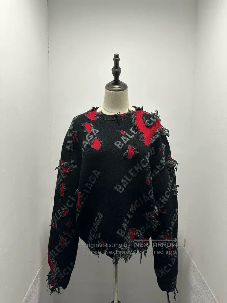Balenciaga Balenciaga Bulletproof Vest Full Print Destroyed Sweater Size US XS / EU 42 / 0 - 1 Thumbnail